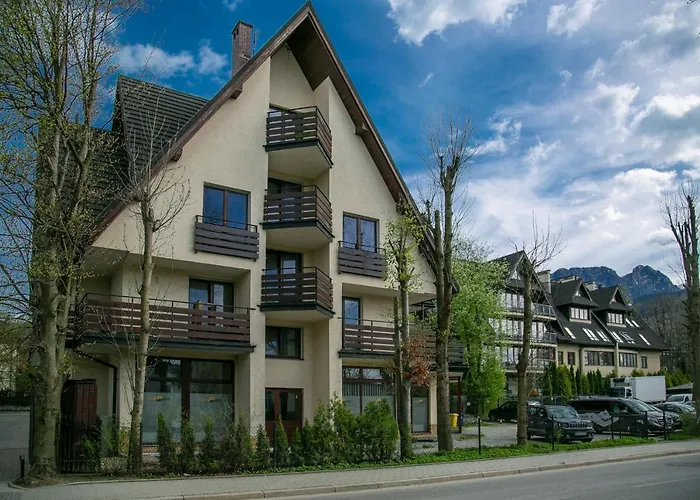 Korona Centrum زاكوباني